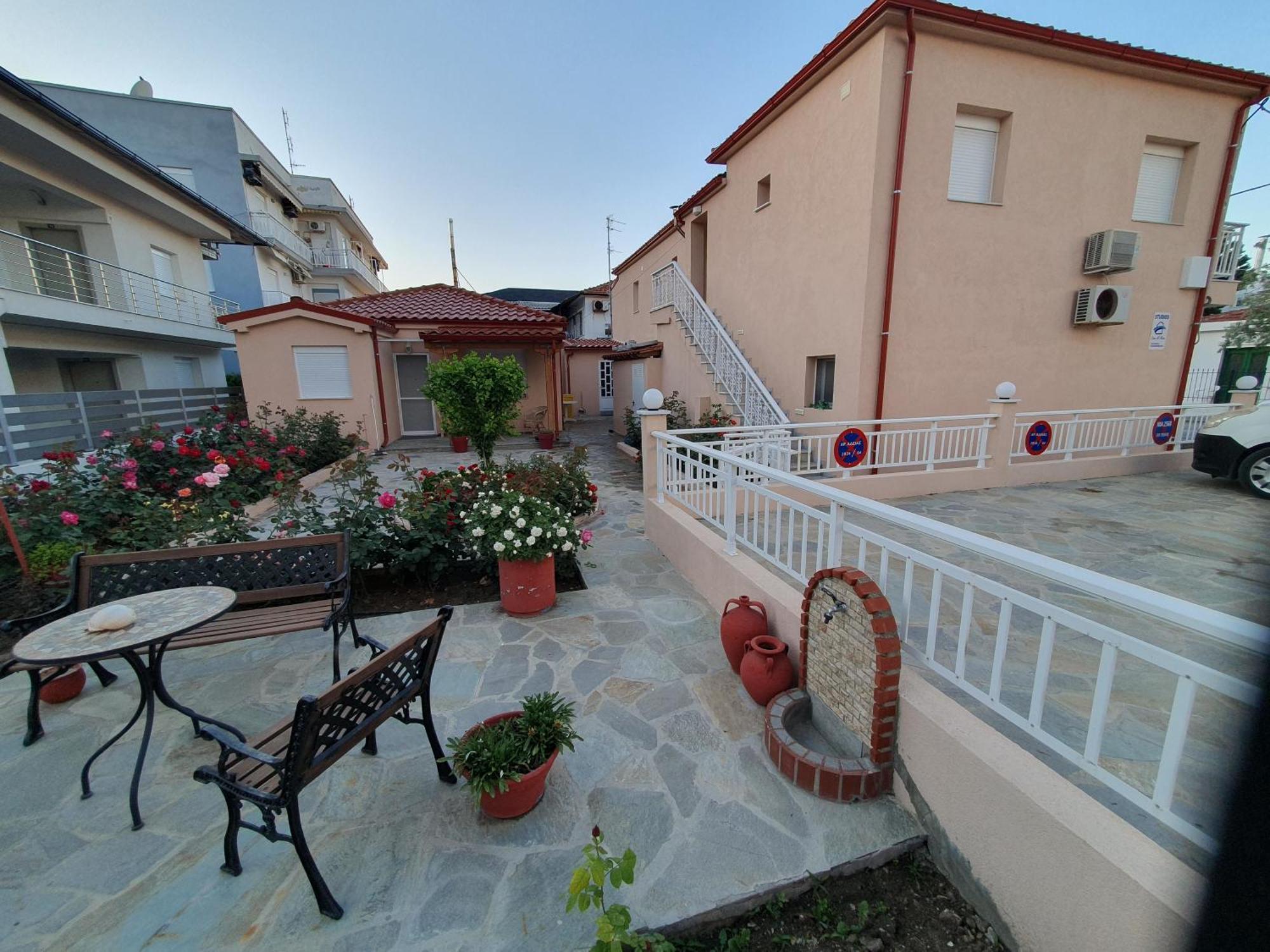 Appartement Casa Al Mare 2 à Peraía Extérieur photo